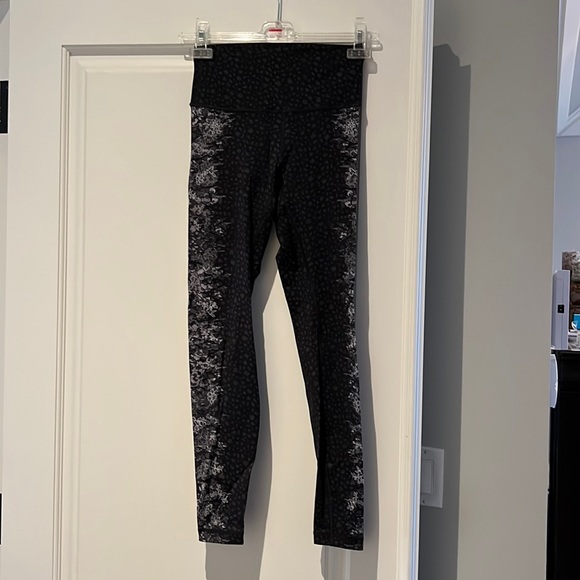 Lululemon leggings - Picture 1 of 6